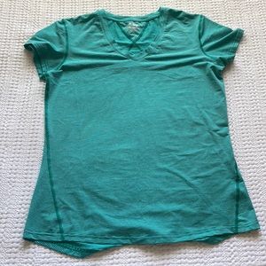 Women’s athletic tee